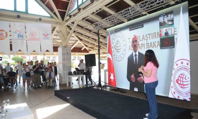 Bakan Uraloğlu: "10 yılda 9,3 milyon engelli demiryollarında ücretsiz seyahat etti" 1 bakan uraloglu 10 yilda 93 milyon engelli demiryollarinda ucretsiz seyahat etti 16fa05361c72 |