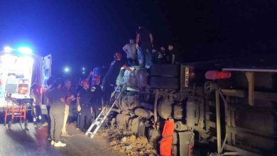 balikesirde tir kazasi surucu ekipler tarafindan kurtarildi 28ccf5fd22dd |