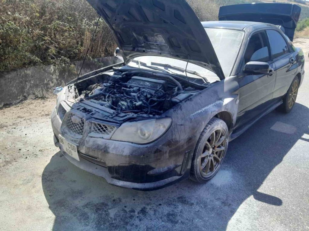 bandirma gonen yolunda seyir halindeki otomobilde yangin 938a7a69c817 |