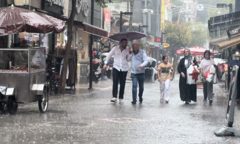 Bandırma’da sağanak yağış etkili oldu 1 bandirmada saganak yagis etkili oldu 2c9ab55b2972 |
