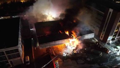 basaksehirde sevkiyat deposu alev alev yandi 85b1d141ae25 |
