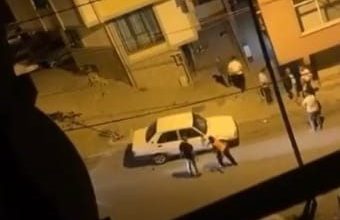 basaksehirde silahli kavga vatandas kamerasinda 8ae95be42910 |