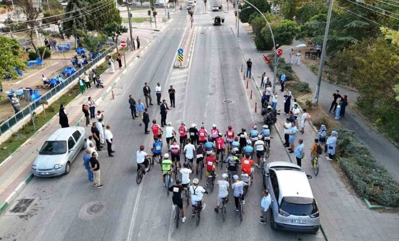 Biber Festivali kapsamında bisiklet yarışı nefes kesti 1 biber festivali kapsaminda bisiklet yarisi nefes kesti 077d128e41d6 |
