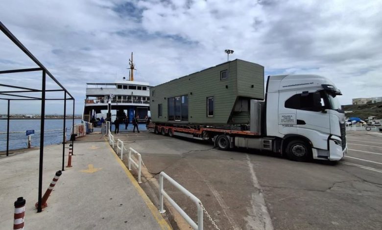 bozcaadada kacak yapilan tiny houselar yikiliyor 9bf64c6d5277 |