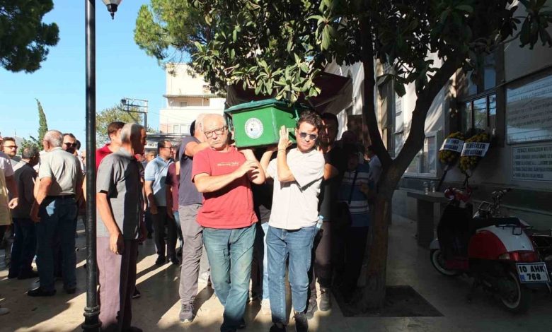 Burhaniye Lider’ini kaybetti 1 burhaniye liderini kaybetti a0a65e743c6b |