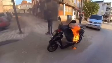 bursada motosiklet alev topuna dondu vatandas vileda kovasiyla mudahale etti 704b209a7129 |