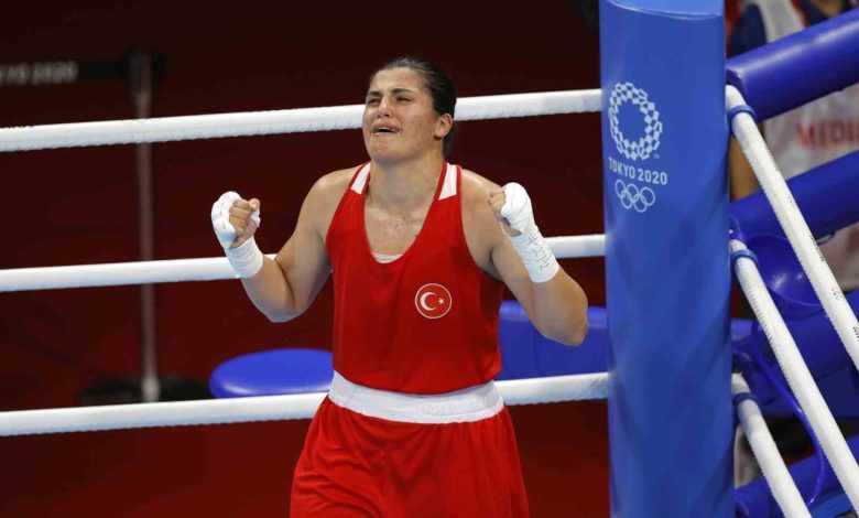 busenaz surmeneli pes etmeyen birini asla yenemezsiniz c567c67aa98c |