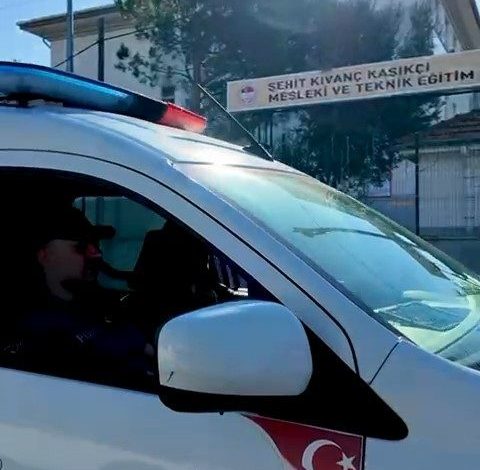 canakkalede emniyet 192 okul sorumlusu ve 59 ekiple ogrencilerin guvenligini saglayacak bafb167e6aeb |