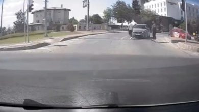 canakkalede yol verme kavgasi arac kamerasina yansidi 60aea2c0a0aa |