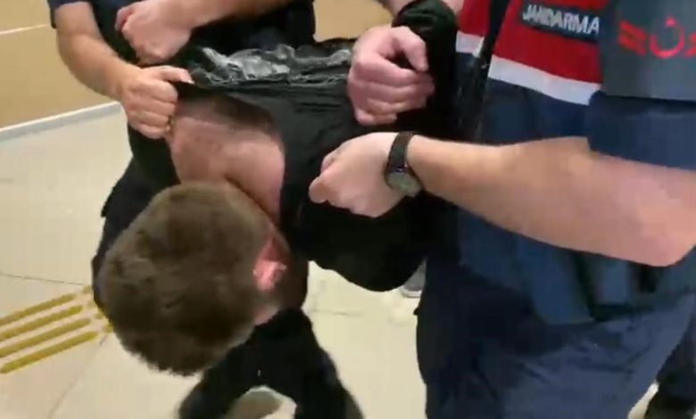 Çekmeköy’de Cumhuriyet Savcısını öldüren şüpheli adliyeye getirildi 1 cekmekoyde cumhuriyet savcisini olduren supheli adliyeye getirildi e2e980097dbe |