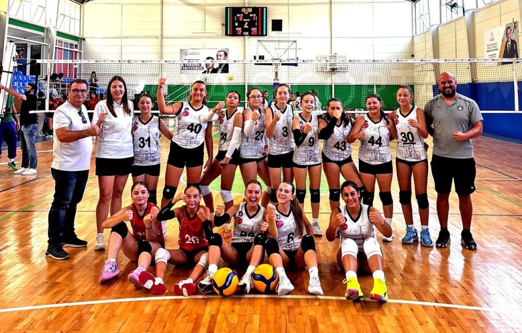 cesme belediyespor kucuk kizlar voleybol takimi grup lideri oldu 6857cac57e9f |