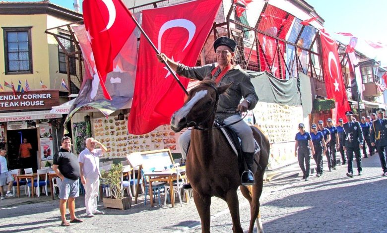 cesmenin kurtulusunun 103 yildonumu kutlandi e3a16ffcba15 |