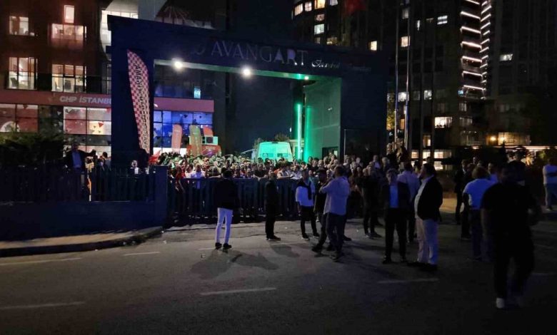 chp istanbul il baskanligi cevresinde guvenlik onlemi 466f0335e7b6 |