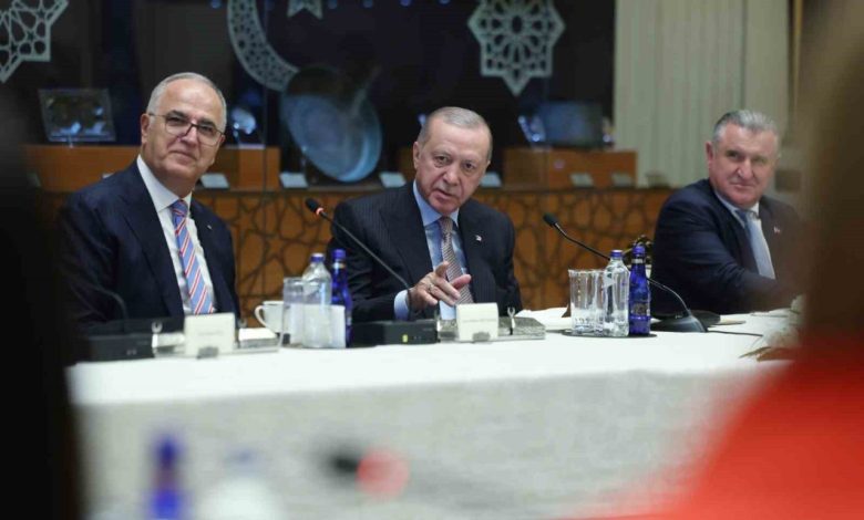 cumhurbaskani erdogan a milli kadin voleybol takimini kabul etti 58dc39b845dd |