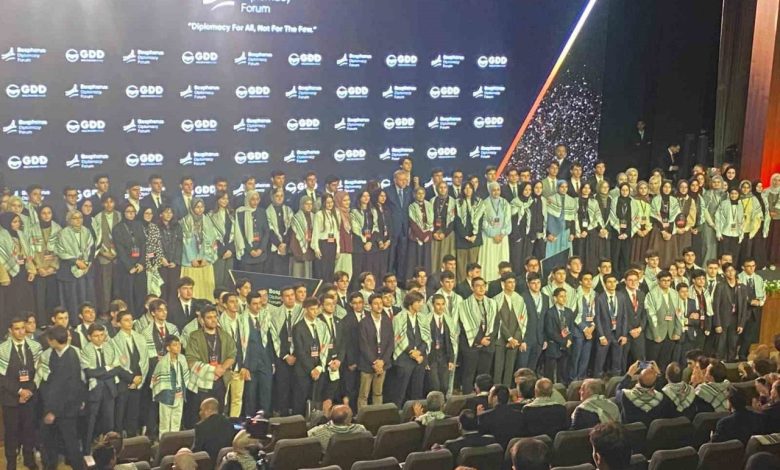 cumhurbaskani erdogan soykirim sebekesinin basi bm genel kurulunda yalanlari ve tehditlerini dinleyecek kimse bulamadi ve bos koltuklara konustu 1f5a2bdf1660 |