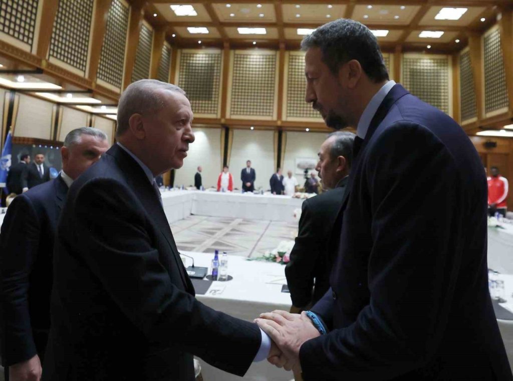 cumhurbaskani erdogan turkiye a milli erkek basketbol takimini kabul etti 9b50902f7f5f |