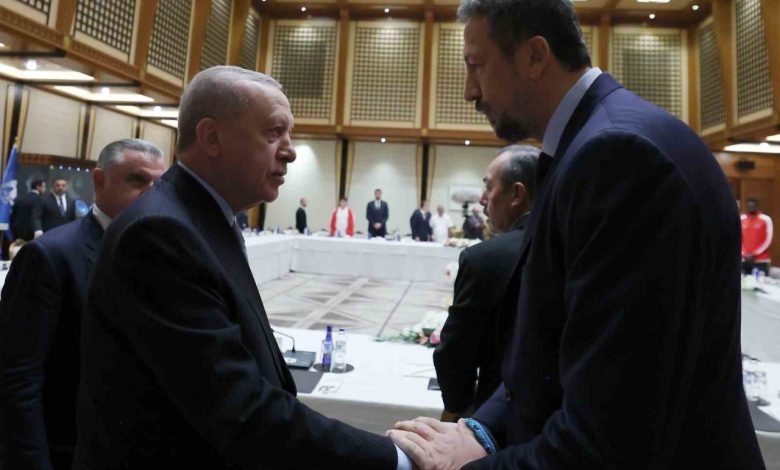 Cumhurbaşkanı Erdoğan, Türkiye A Milli Erkek Basketbol Takımını kabul etti 1 cumhurbaskani erdogan turkiye a milli erkek basketbol takimini kabul etti 9b50902f7f5f |