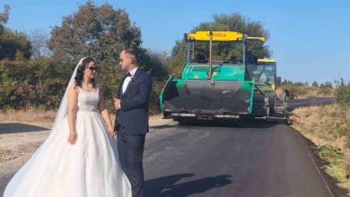 dugun fotografini damadin is yerinde sicak asfalt dokulurken cekildiler cf6336870daa |