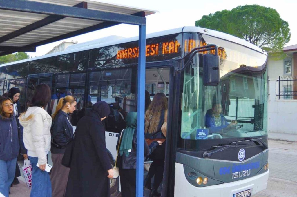 ege universitesi kampus ici ulasimda ogrencilerine konforlu cozumler sunuyor 470e2728cc37 |