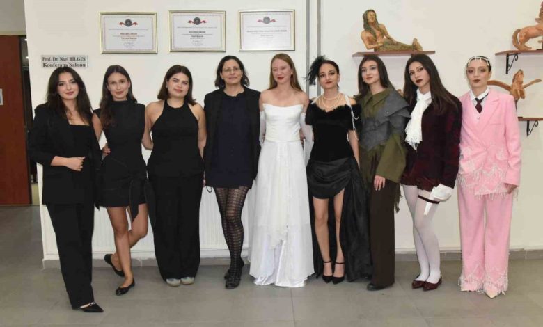 egede edebiyat ve moda ayni sahneyi paylasti b552e19a4841 |