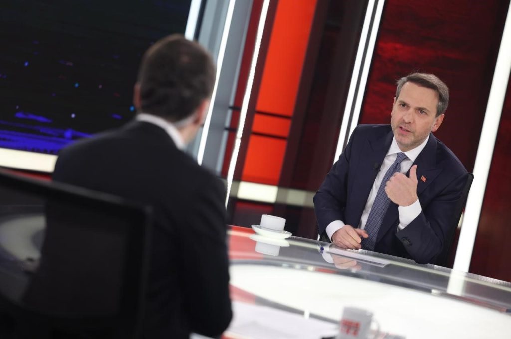 enerji ve tabii kaynaklar bakani bayraktar kisa girerken elektrikte ve dogal gazda bir zam dusunmuyoruz 939fdc8d319d |