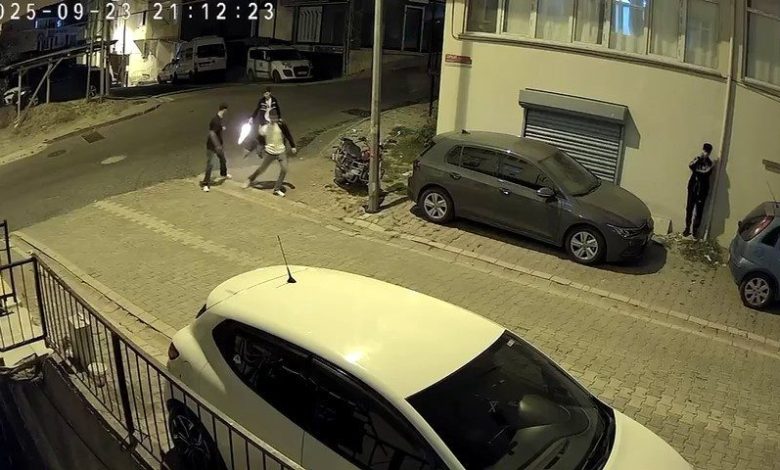 esenyurtta 3 cocugun silahli sakasi kameraya yansidi 3dbd80a4dcea |