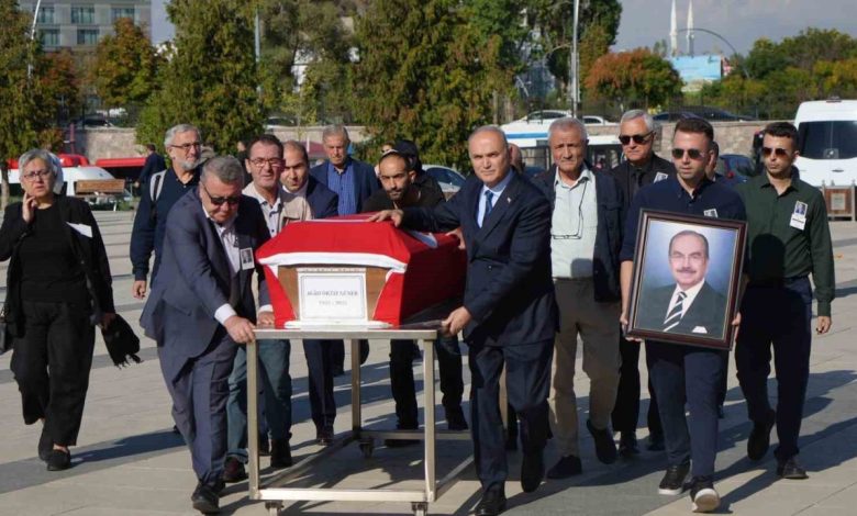 eski bakan guner ankarada son yolculuguna ugurlandi 6e88e7b793f2 |