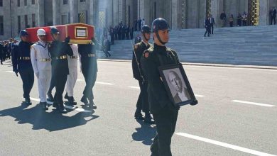 Eski TBMM Başkanı Karakaş için tören düzenlendi 2 eski tbmm baskani karakas icin toren duzenlendi 8ec6af9b91ca |