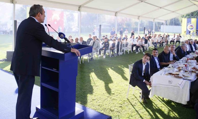 Fenerbahçe Futbol Akademisi Projesi’nin tanıtım töreni yapıldı 1 fenerbahce futbol akademisi projesinin tanitim toreni yapildi efe208ebe2e7 |