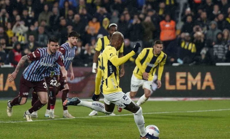 fenerbahce trabzonspor rekabetinde son 5 macta 24 gol c99e20b76e6d |