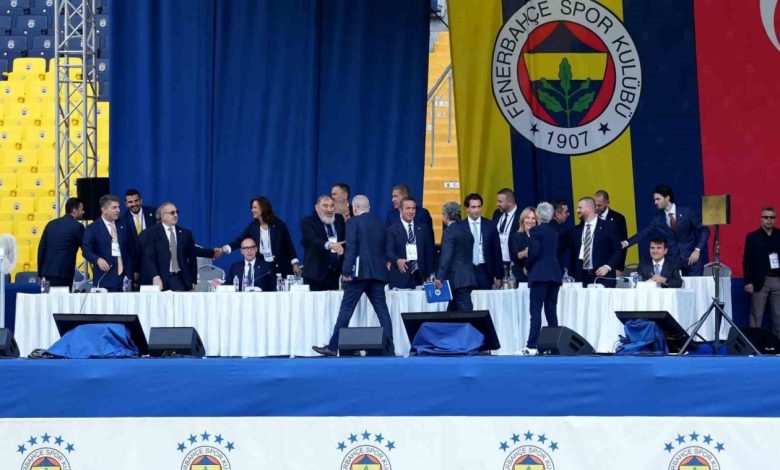 Fenerbahçe’de olağanüstü seçimli genel kurul toplantısı başladı 1 fenerbahcede olaganustu secimli genel kurul toplantisi basladi e8b5d08ac012 |