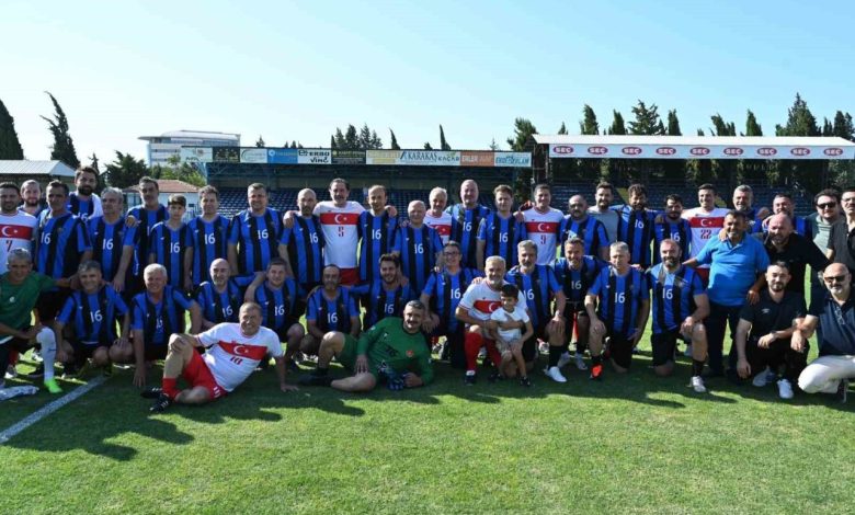 futbolun efsaneleri karacabey icin sahaya cikti c535e935ea19 |