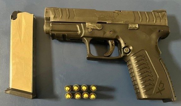 Gaziosmanşapa’da bir şahıs eniştesine kızdı, gece vakti sokakta magandalığa soyundu 1 gaziosmansapada bir sahis enistesine kizdi gece vakti sokakta magandaliga soyundu fbbe40bae051 |