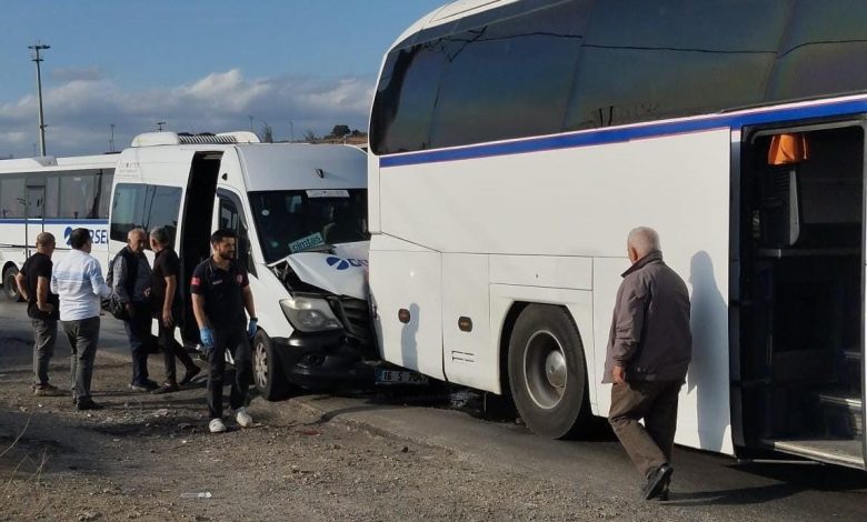 gemlikte zincirleme kaza 9 isci yaralandi b4e67b2f3a65 |