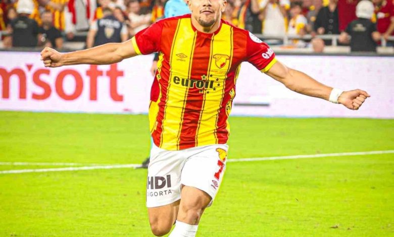 goztepede gozler ibrahim sabranin uzerinde 2dccacaae080 |