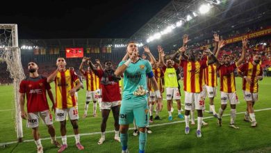 goztepenin konugu besiktas f588daaa9bf2 |
