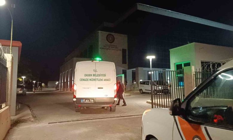 halit yukaya ait oldugu degerlendirilen cansiz beden bursa adli tip kurumuna getirildi 94fb7d2de0bc |