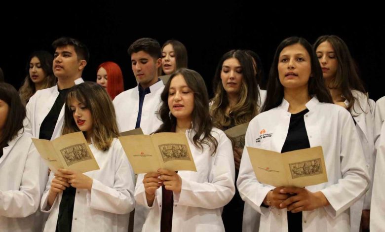 Hekimliğe ilk adım 1 hekimlige ilk adim f55875b2e142 |