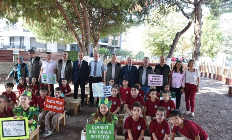 ’’Her Çocuk Bir Fidan’’ etkinliği için öğrenciler fidan dikti 1 her cocuk bir fidan etkinligi icin ogrenciler fidan dikti 5f7605dcc9ea |