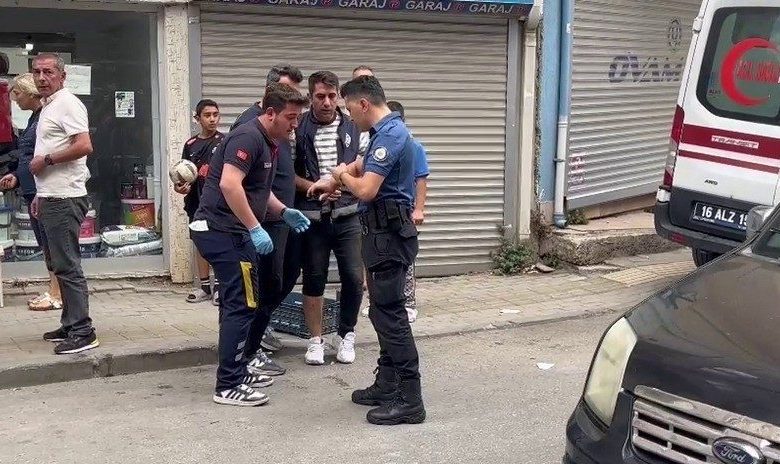 ihbara giden polise kopekle saldirdi 2 polis yaralandi 38e3e13f3ccc |