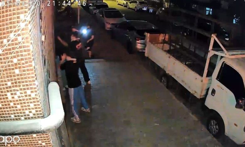 İş yerine saldırıda başarısız olunca etek giydirilerek darp edilen 3 kişi tutuklandı 1 is yerine saldirida basarisiz olunca etek giydirilerek darp edilen 3 kisi tutuklandi c7e7d23a3b47 |
