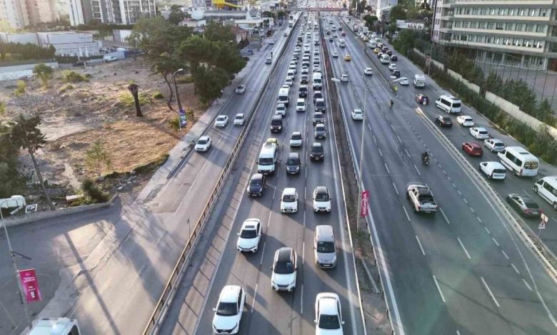 İstanbul’da iş çıkışı trafiği dron ile görüntülendi 1 istanbulda is cikisi trafigi dron ile goruntulendi 531375bb492d |