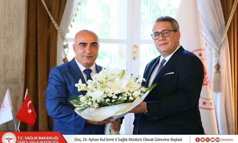 İzmir İl Sağlık Müdürü Ayhan Kul görevine başladı 1 izmir il saglik muduru ayhan kul gorevine basladi 8c6685013290 |