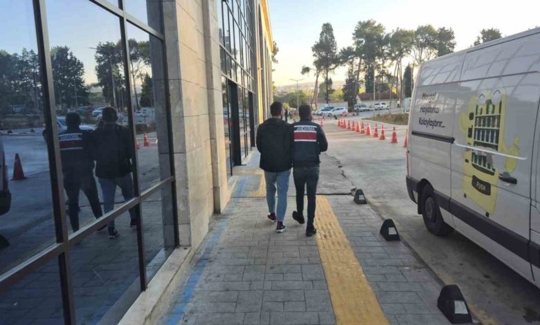 izmir merkezli 16 ilde feto operasyonu 35 gozalti a60730e15000 |