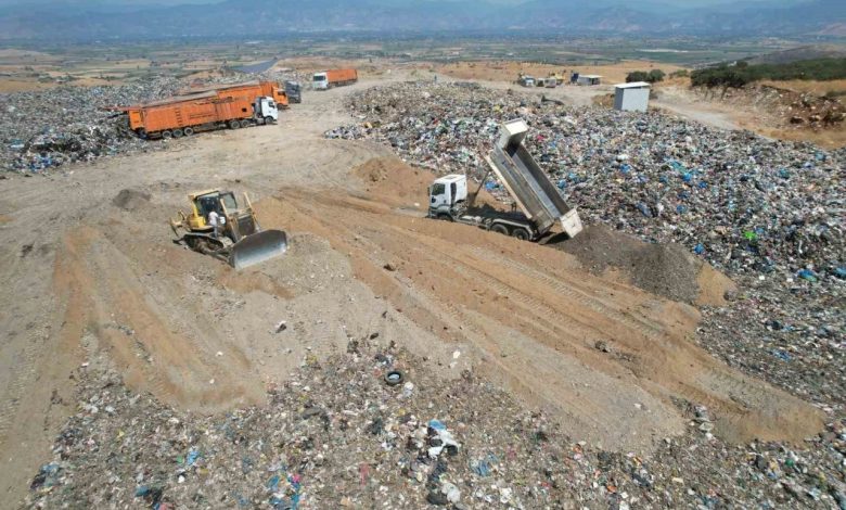 İzmir’de çöp krizi zirvede: Jandarmadan suçüstü operasyonu 1 izmirde cop krizi zirvede jandarmadan sucustu operasyonu 343d660f5cb3 |