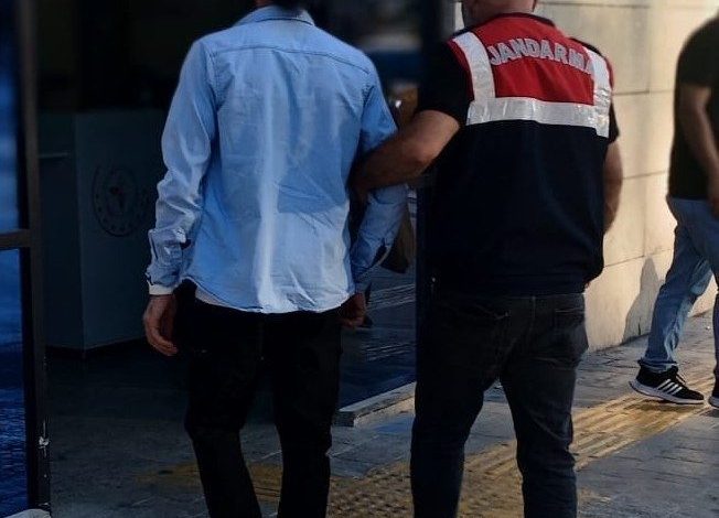 izmirde deas operasyonu 2 gozalti 443db9a30db7 |