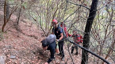 izmirde kayaliklarda mahsur kalan 3 genc kurtarildi 07dae08c0f31 |