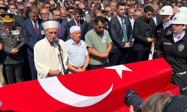 izmirde sehit dusen polislere son gorev 19de9536ac8c |