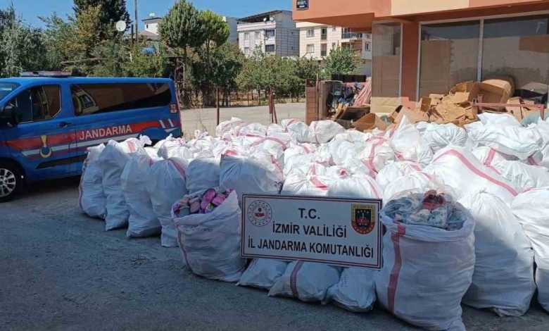 İzmir’de taklit ürün operasyonu 1 izmirde taklit urun operasyonu a5212a71b167 |