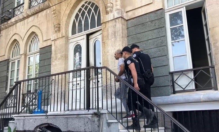 İzmir’de yunuslardan firari avı 1 izmirde yunuslardan firari avi 1edde21c251f |